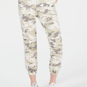 Camouflage pants